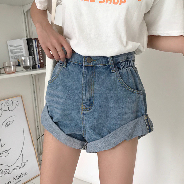 Blugi scurti de dama cu talie inalta si mansete