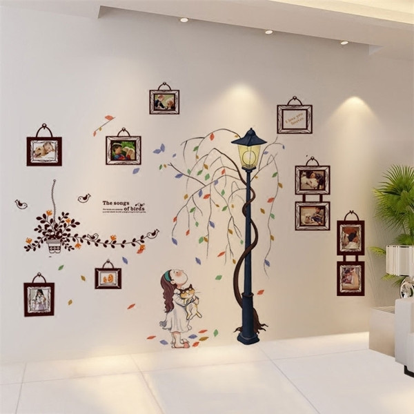 Autocolant de perete în diferite modele