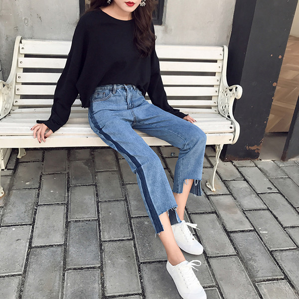 Blugi de dama cu talie inalta si margini inchise la culoare