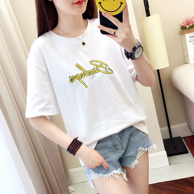 Γυναικείο μπλουζάκι με διαφορετικά χρώματα