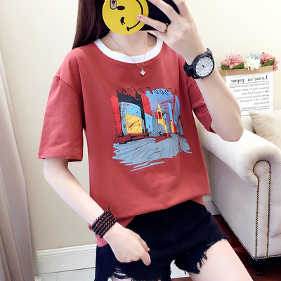 Γυναικείο μπλουζάκι με διαφορετικά χρώματα