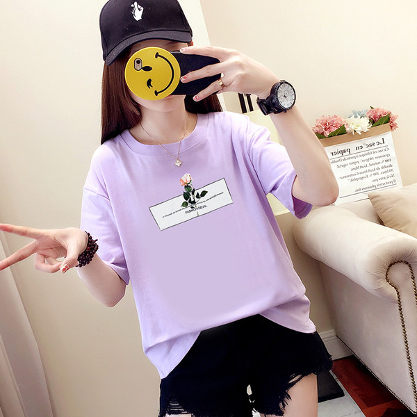 Γυναικείο μπλουζάκι με διαφορετικά χρώματα