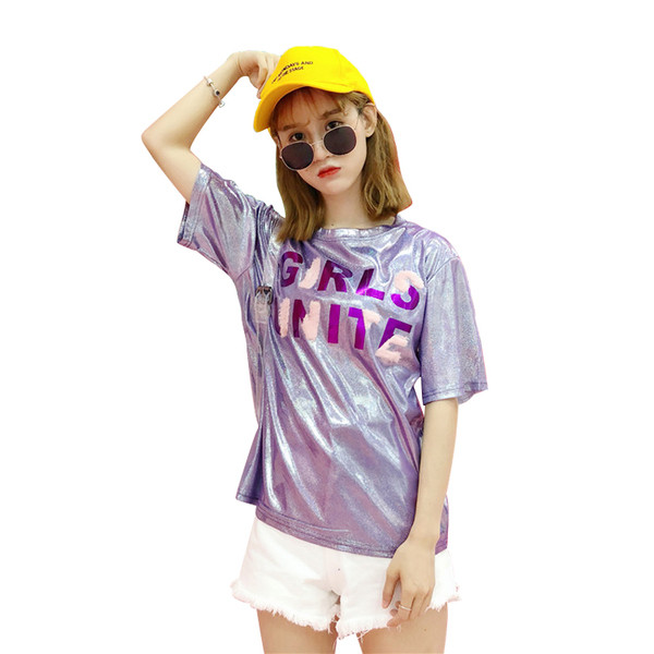 Γυναικείο μπλουζάκι σε ανοιχτό  χρώμα με επιγραφή