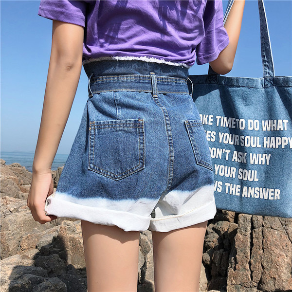 Blugi scurti de dama cu model cu talie inalta