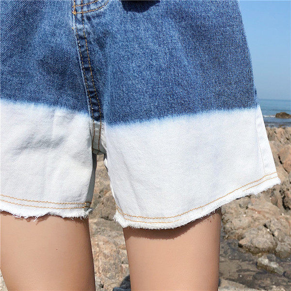 Blugi scurti de dama cu model cu talie inalta