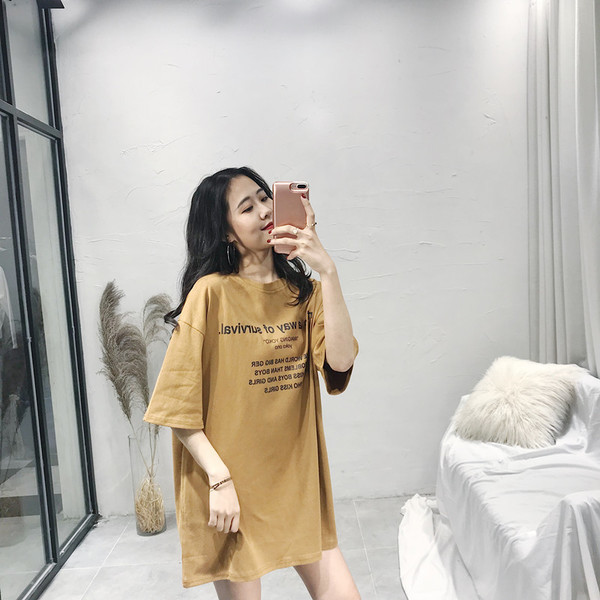 Γυναικείο χιτώνα σε τρία χρώματα με επιγραφή