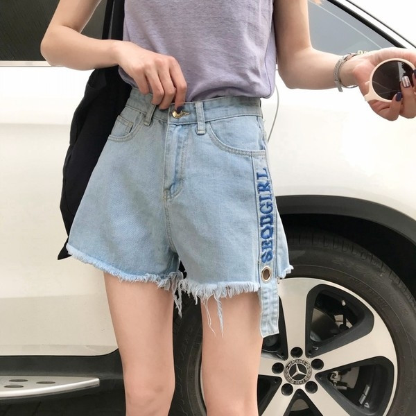 Blugi scurti casual de dama cu talie inalta si model lat cu inscriptionare