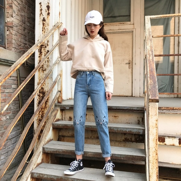 Blugi lungi de dama cu talie inalta si aplicatie