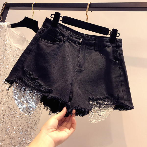 Дамски къси дънки в четири цвята, разкъсани с лъскав елемент