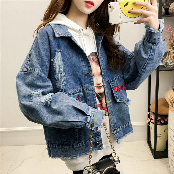 Дамско дънково яке в два цвята с надпис