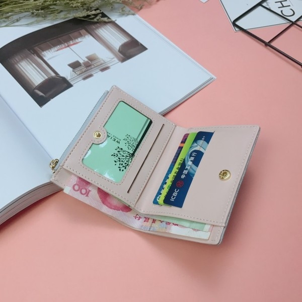 Portofel mic de dama cu broderie in diferite culori