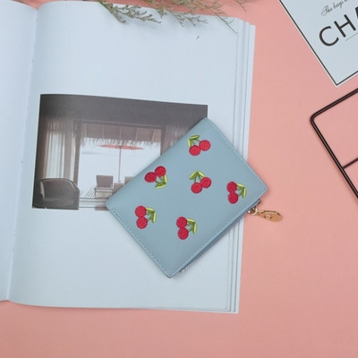 Portofel mic de dama in diferite culori cu broderie