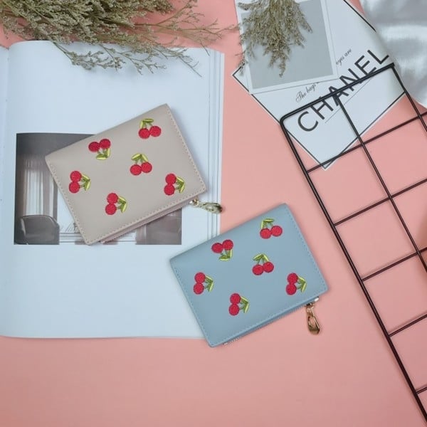 Portofel mic de dama in diferite culori cu broderie