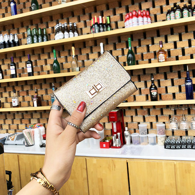 Λεπτό μικρό γυναικείο πορτοφόλι  σε τέσσερα χρώματα