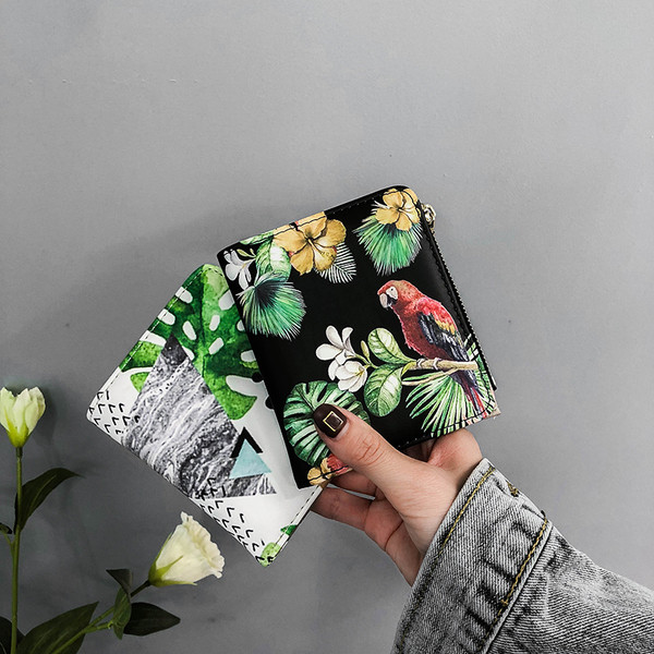 Portofel mic de dama cu motive florale