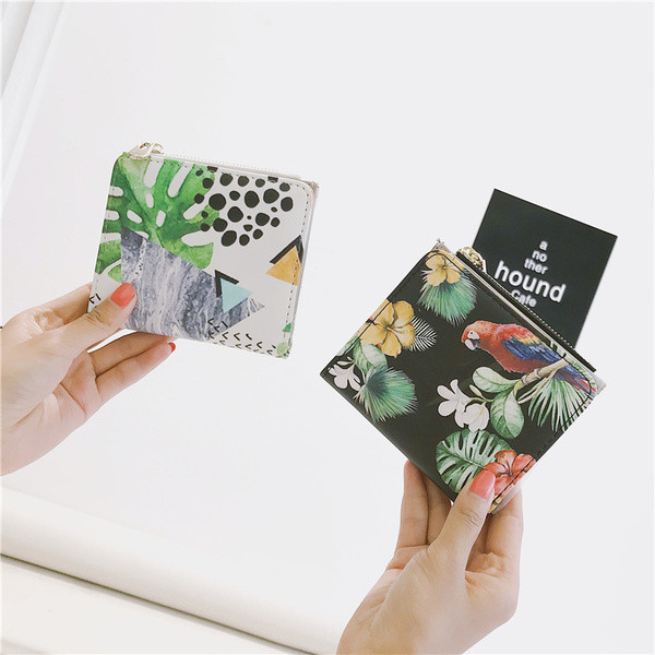 Portofel mic de dama cu motive florale