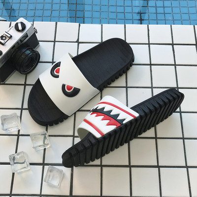 Papuci casual cu aplicatie potriviti pentru barbati si femei