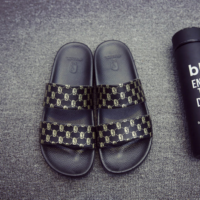 Papuci casual in diferite culori potriviti pentru barbati si femei