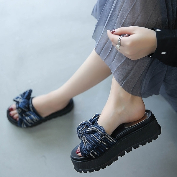 Papuci casual de dama cu talpa inalta si panglica