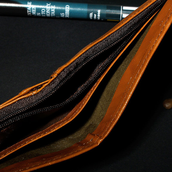 Модерен мъжки малък портфейл 