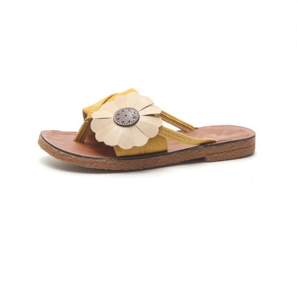 Γυναικεία σανδάλια με floral μοτίβα