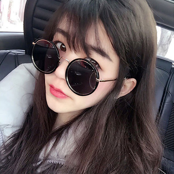 Γυναικεία γυαλιά ηλίου μοντέρνα  σε στρογγυλή μορφή σε τέσσερα χρώματα