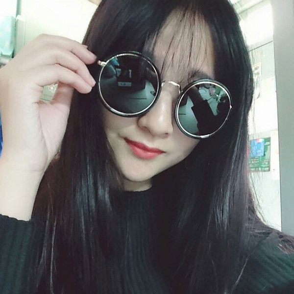 Γυναικεία γυαλιά ηλίου μοντέρνα  σε στρογγυλή μορφή σε τέσσερα χρώματα