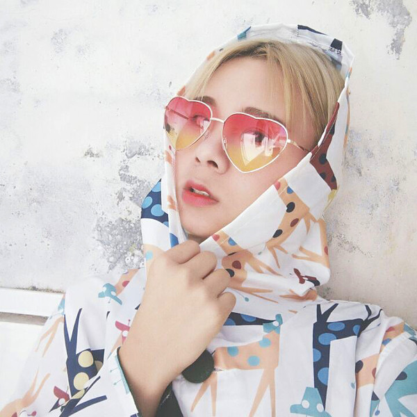 Γυναικεία γυαλιά σε σχήμα καρδιάς  σε διαφορετικά χρώματα