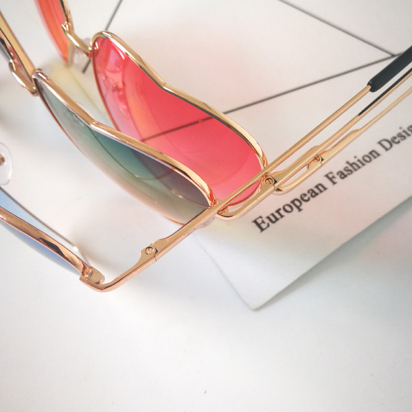 Γυναικεία γυαλιά σε σχήμα καρδιάς  σε διαφορετικά χρώματα