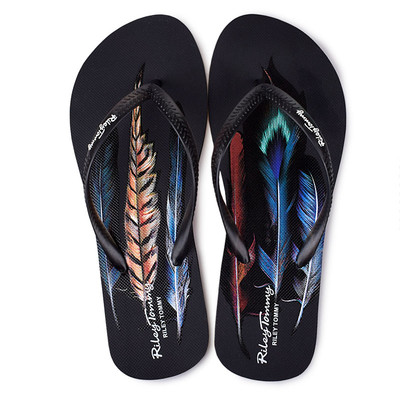 Γυναικείες καθημερινές παντόφλες κατάλληλες για παραλία σε διαφορετικά χρώματα