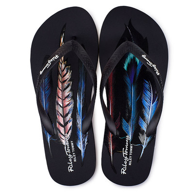 Γυναικείες καθημερινές παντόφλες κατάλληλες για παραλία σε διαφορετικά χρώματα