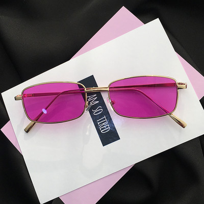 Ochelari de soare in diferite culori