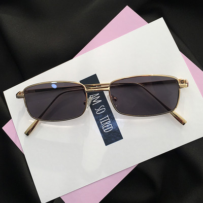 Ochelari de soare in diferite culori