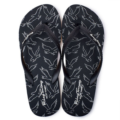 Γυναικείες καθημερινές  παντόφλες σε διαφορετικά σχέδια και χρώματα