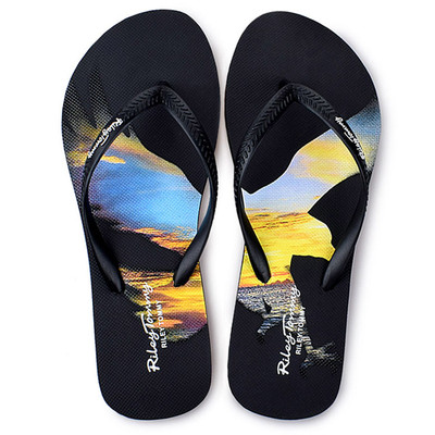 Γυναικείες καθημερινές  παντόφλες σε διαφορετικά σχέδια και χρώματα