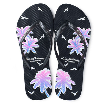 Γυναικείες καθημερινές  παντόφλες σε διαφορετικά σχέδια και χρώματα