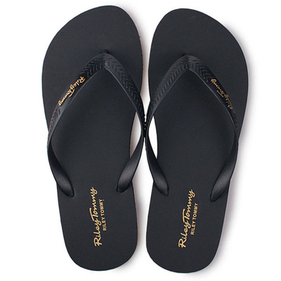 Γυναικείες καθημερινές  παντόφλες σε διαφορετικά σχέδια και χρώματα