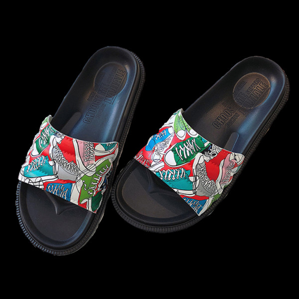 Papuci casual pentru barbati si femei potriviti pentru plaja in diferite culori