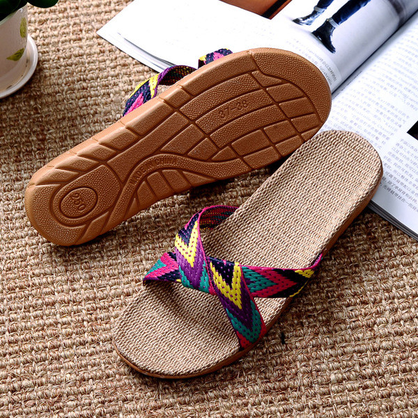 Papuci casual de dama potriviti pentru plaja in diferite culori