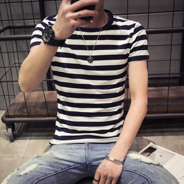 Tricou bărbătesc cu dungi în trei culori