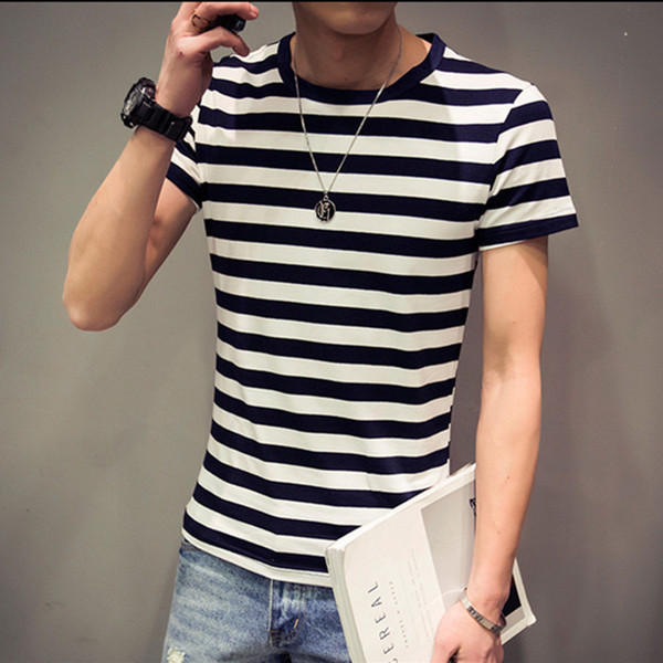 Tricou bărbătesc cu dungi în trei culori