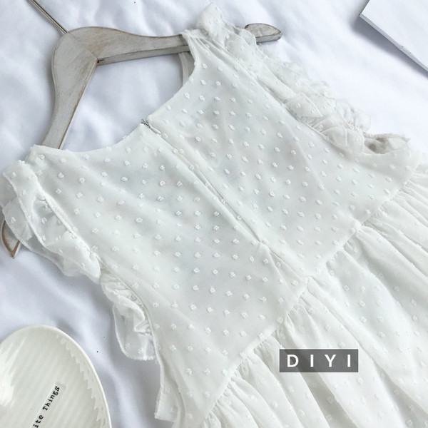 Maieu elegant de damă, cu broderie alb-negru