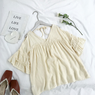 Γυναικεία μπλούζα σε δύο χρώματα με ντεκολτέ σε σχήμα V