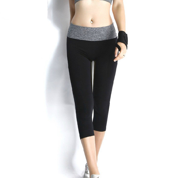 Jambiere sport de damă în patru culori cu lungimea de 7/8