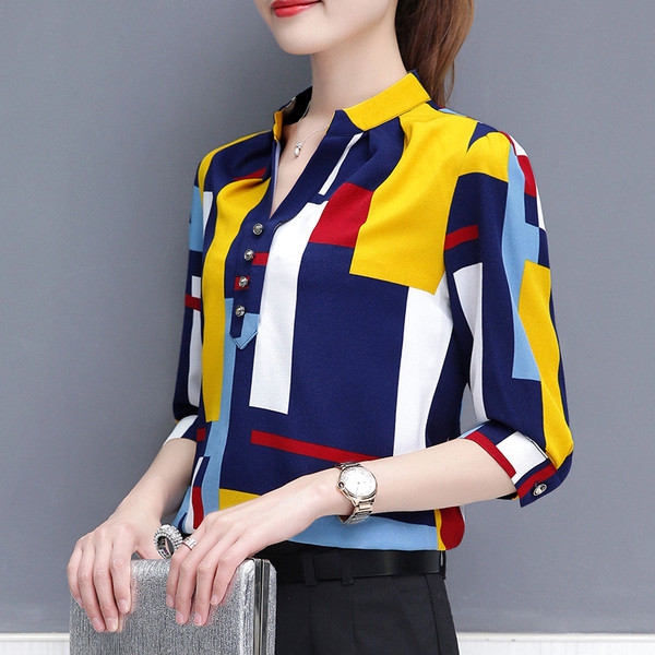  Стилна  цветна дамска  риза с 3/4 ръкави 