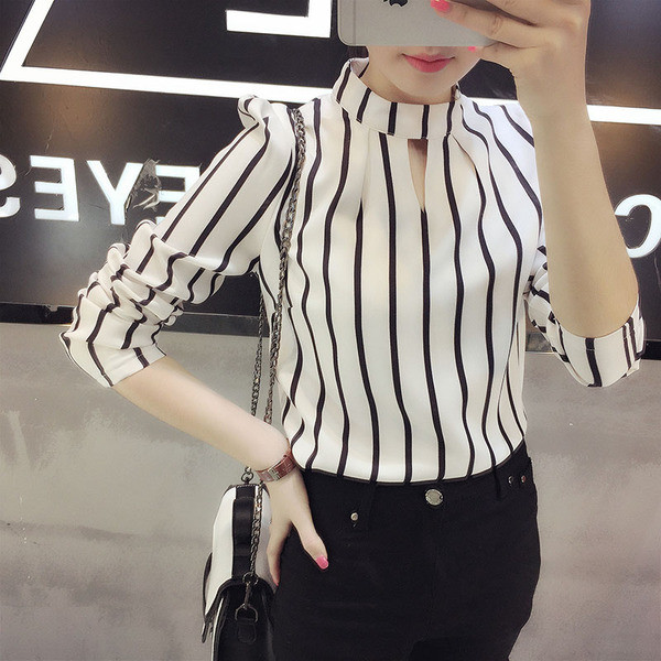 Модерна дамска раирана риза 