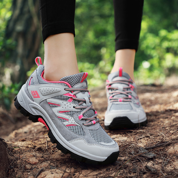 Άνετα γυναικεία τουριστικά παπούτσια σε τρία χρώματα