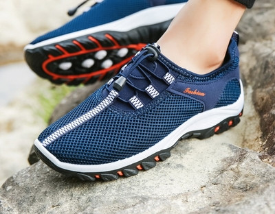 Ανδρικά αθλητικά πάνινα παπούτσια με κορδόνια και δίχτυ