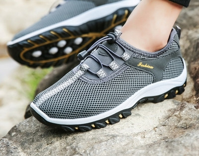 Ανδρικά αθλητικά πάνινα παπούτσια με κορδόνια και δίχτυ