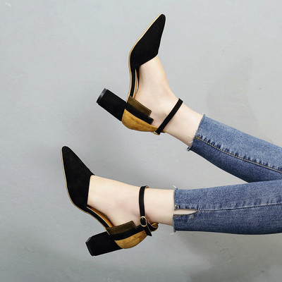 Sandale de dama model ascutit cu toc mic in negru si crem